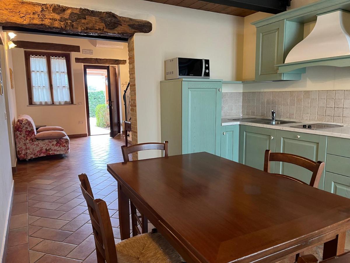Valle Del Metauro Country House 蒙特玛佐里奥梅特 外观 照片