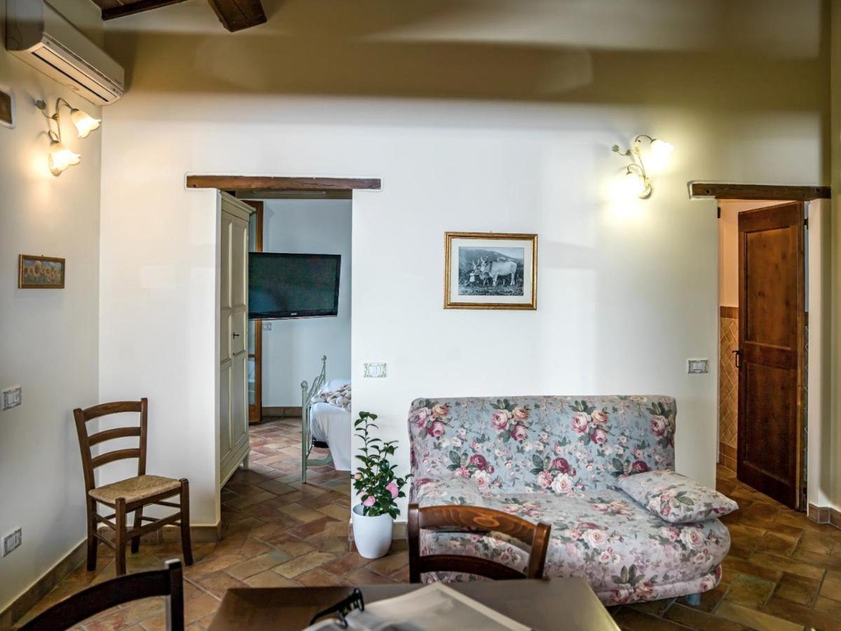 Valle Del Metauro Country House 蒙特玛佐里奥梅特 外观 照片