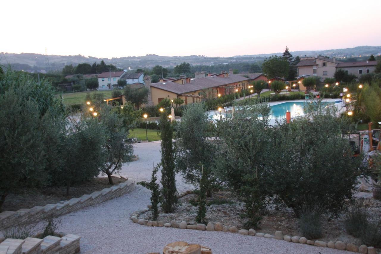 Valle Del Metauro Country House 蒙特玛佐里奥梅特 外观 照片