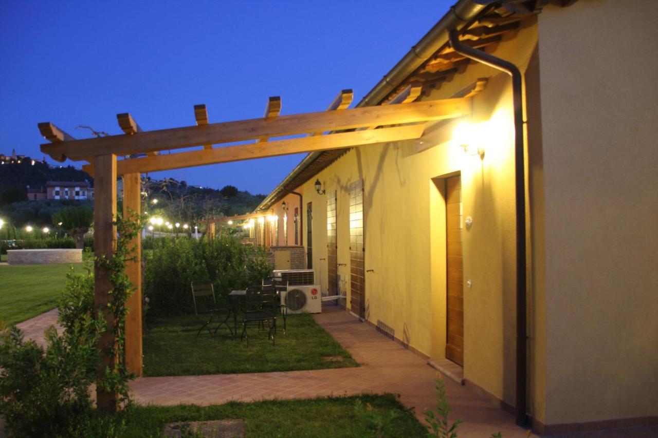 Valle Del Metauro Country House 蒙特玛佐里奥梅特 外观 照片