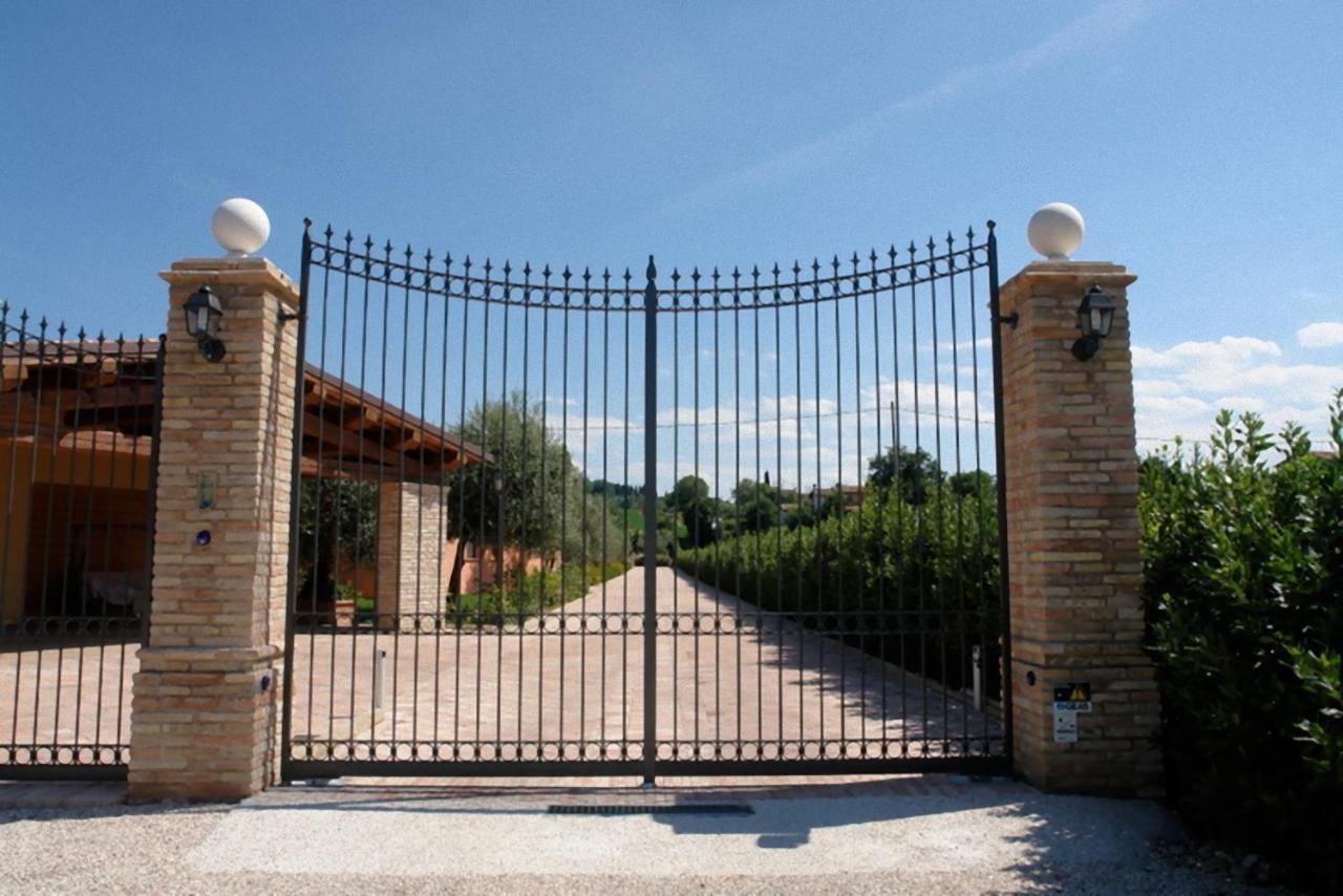 Valle Del Metauro Country House 蒙特玛佐里奥梅特 外观 照片