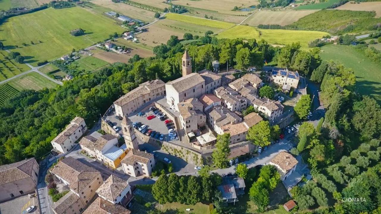 Valle Del Metauro Country House 蒙特玛佐里奥梅特 外观 照片